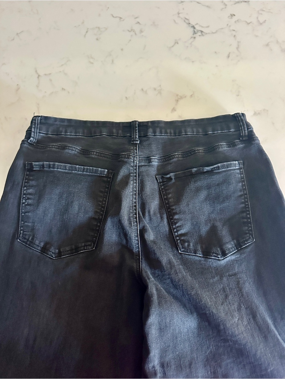 Kut from the Kloth Black Denim Jeans with Branded Button - Picture 3 of 3